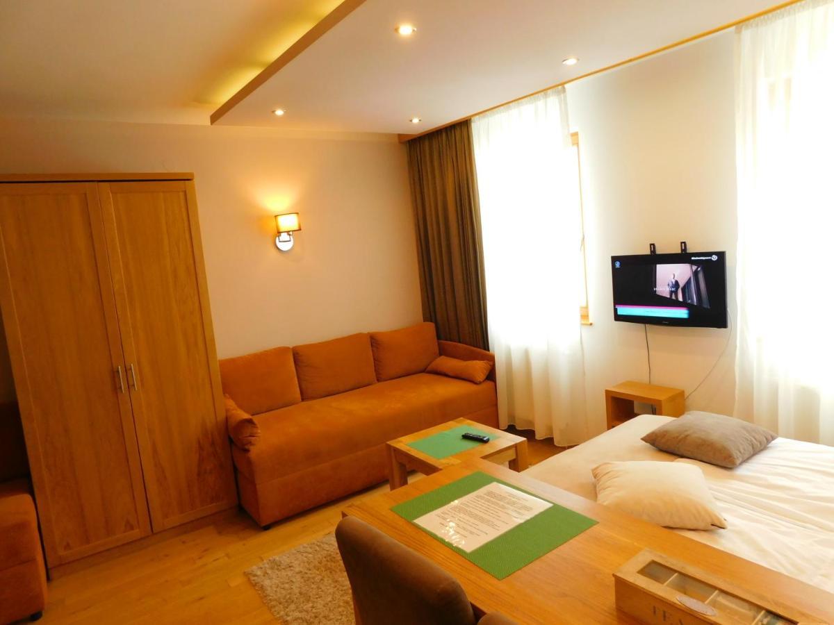 Apartments Rapid Яхорина Екстериор снимка