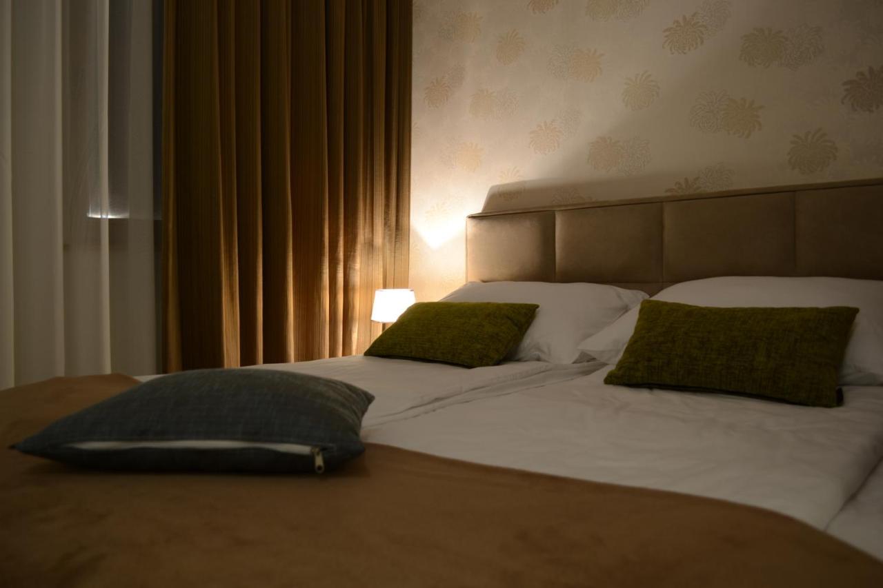Apartments Rapid Яхорина Екстериор снимка