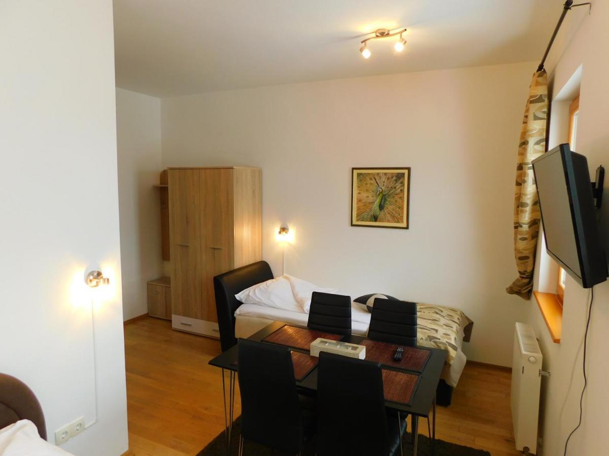 Apartments Rapid Яхорина Екстериор снимка