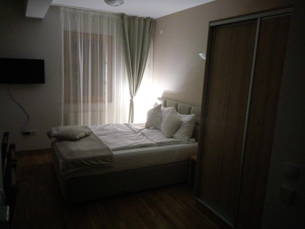 Apartments Rapid Яхорина Екстериор снимка