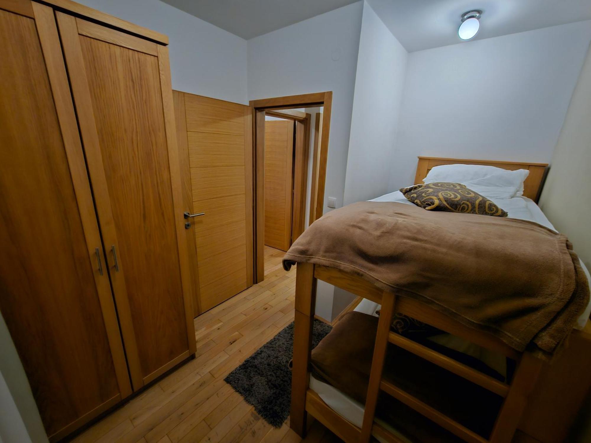 Apartments Rapid Яхорина Екстериор снимка