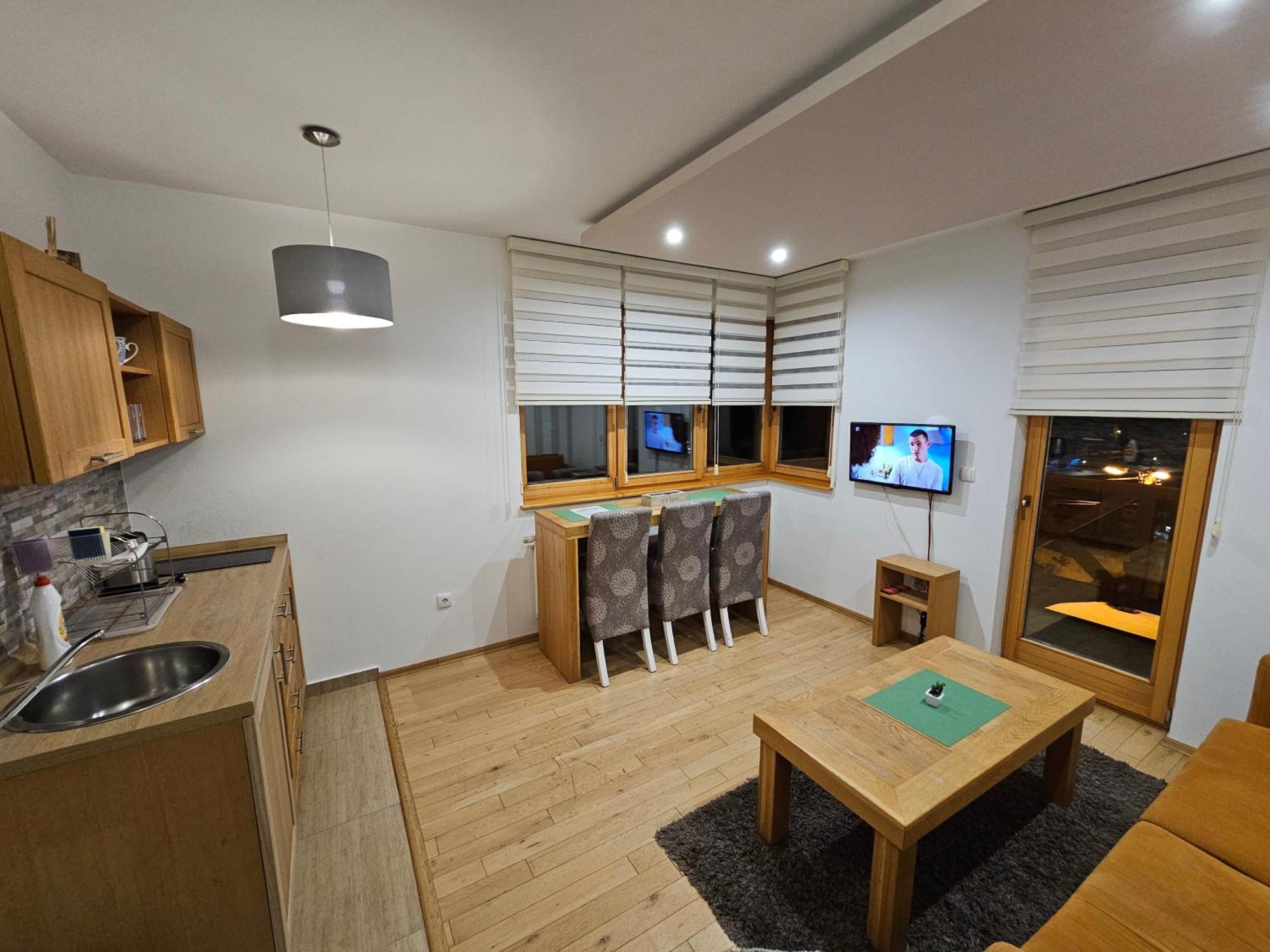 Apartments Rapid Яхорина Екстериор снимка