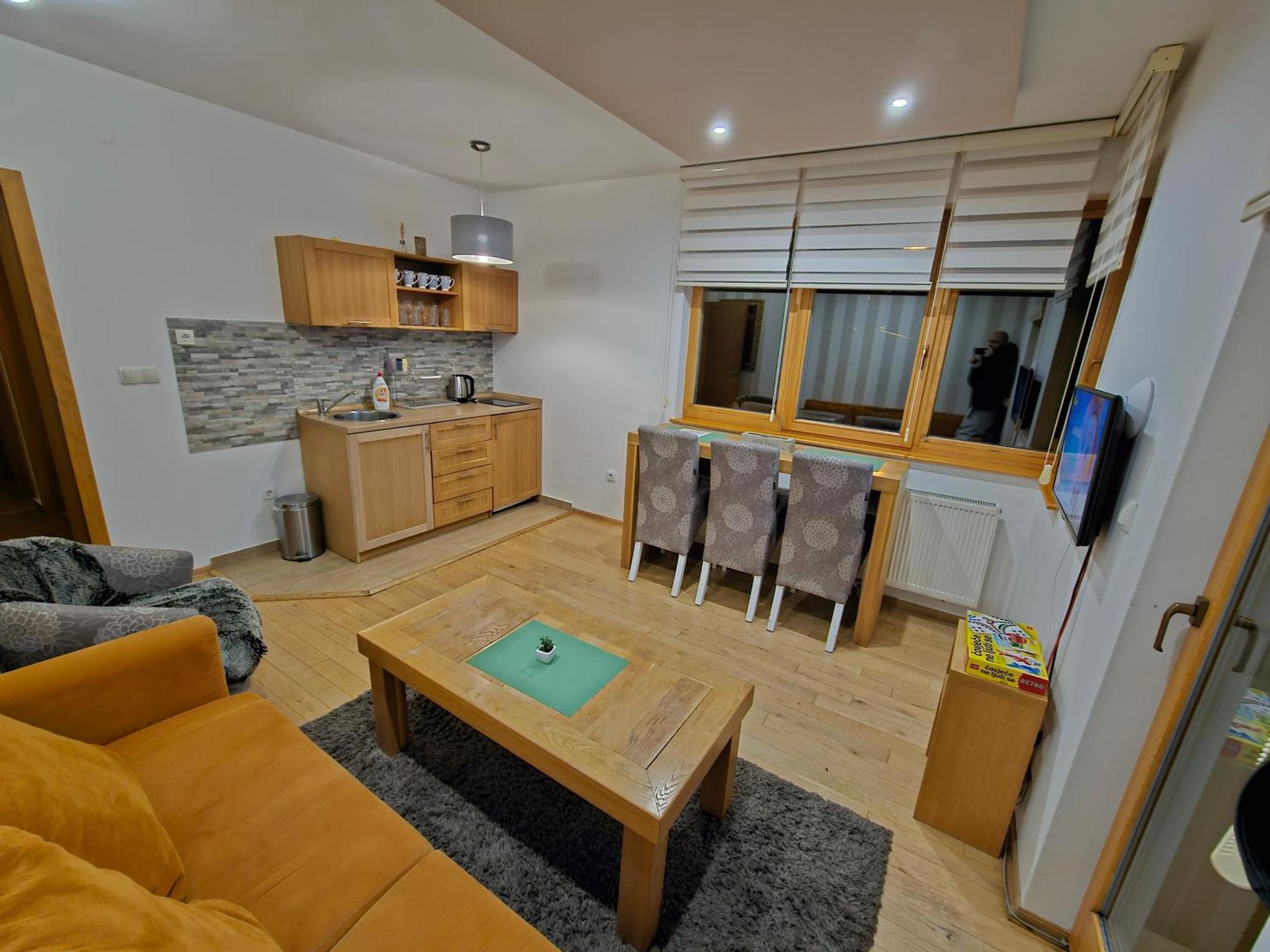 Apartments Rapid Яхорина Екстериор снимка